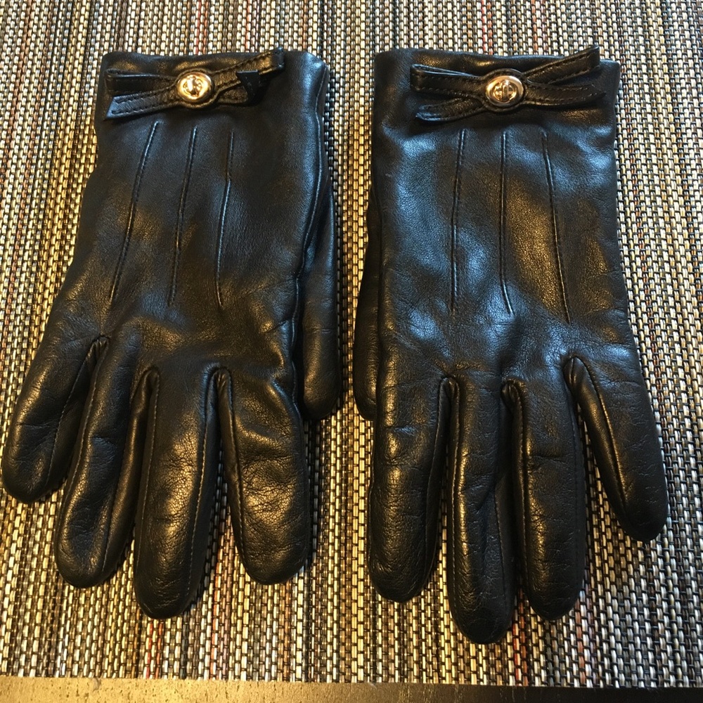 Coach leather gloves